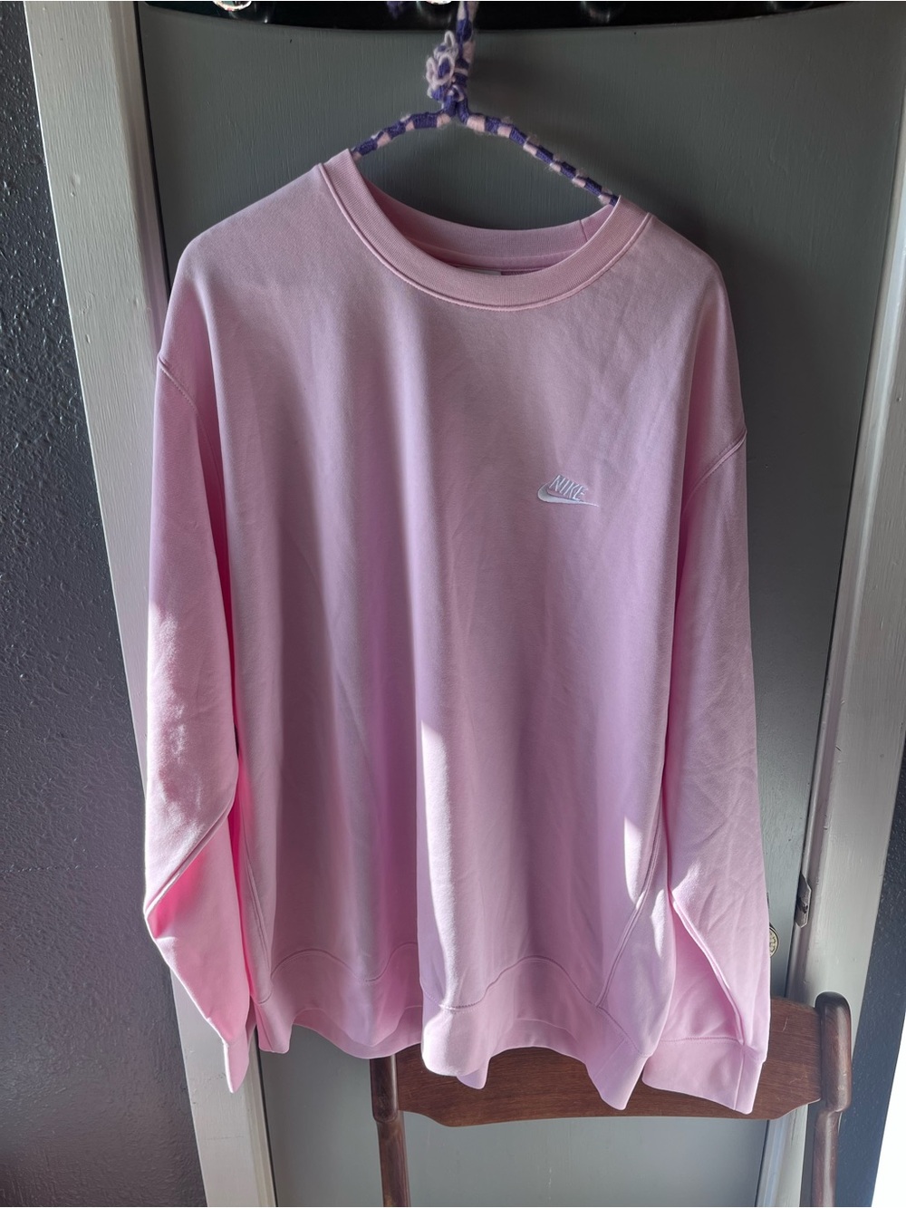Nike Light Pink Crewneck Sweatshirt - Women's Soft Pullover